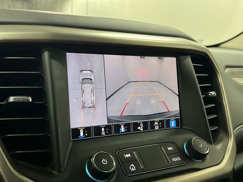 Certified 2022 GMC Acadia Denali w/ Denali Ultimate Package image 15