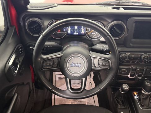 Used 2021 Jeep Gladiator Sport AWD/4WD image 10