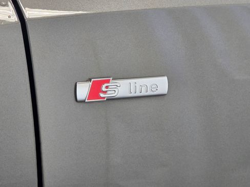 Used 2023 Audi Q3 2.0T Premium Plus w/ Premium Plus Package image 30