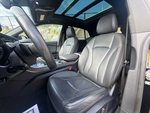 Used 2021 Audi Q8 Premium Plus w/ Premium Plus Package AWD/4WD image 15