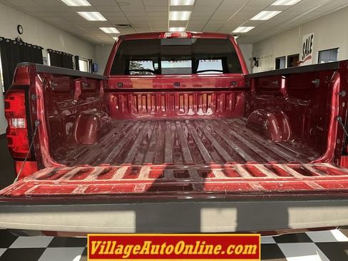 Used 2018 Chevrolet Silverado 1500 LT w/ All Star Edition AWD/4WD image 40