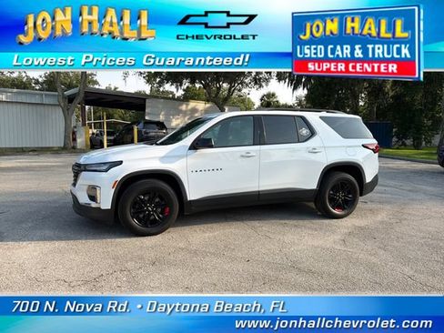 Used 2022 Chevrolet Traverse LS w/ Midnight/Sport Edition FWD image 3