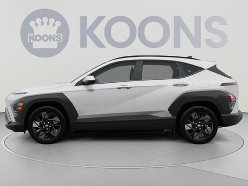 Used 2025 Hyundai Kona SEL AWD/4WD image 2
