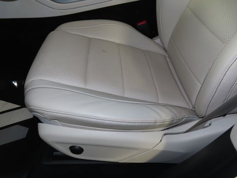 Used 2022 Mercedes-Benz GLE 350 image 50