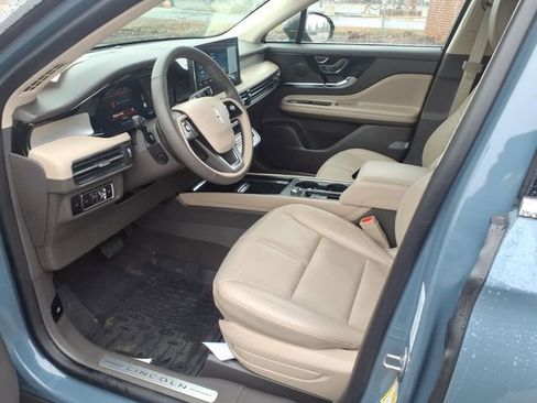 Used 2024 Lincoln Corsair AWD w/ Equipment Group 101A image 15