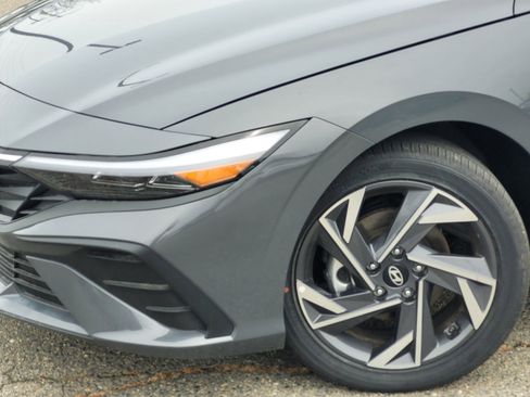 New 2025 Hyundai Elantra SEL w/ Cargo Package image 11