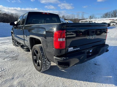 Used 2017 GMC Sierra 1500 4WD Double Cab 143.5 image 3
