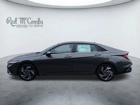 New 2026 Hyundai Elantra Limited FWD image 2