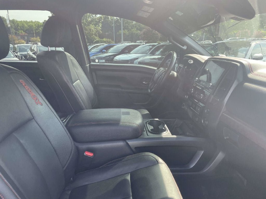 Used 2021 Nissan Titan PRO-4X w/ Pro-4x Convenience Package AWD/4WD image 10