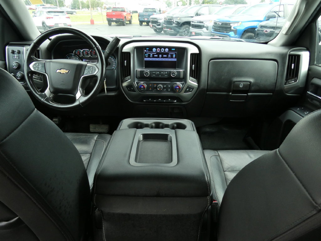 Used 2018 Chevrolet Silverado 1500 LT w/ All Star Edition AWD/4WD image 19