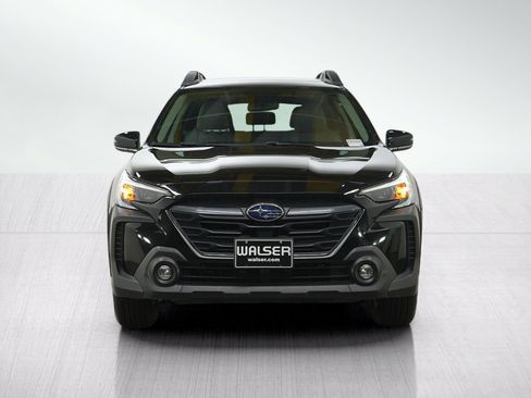 Used 2025 Subaru Outback Premium AWD/4WD image 8