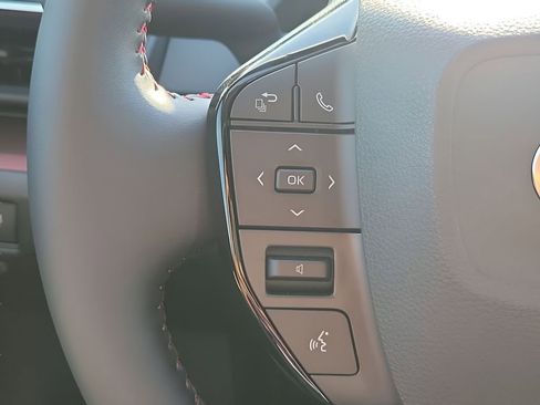New 2026 Toyota Prius Plug-In Hybrid FWD image 33