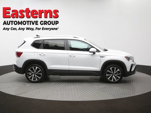 Used 2024 Volkswagen Taos SE FWD image 44