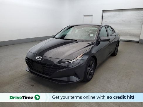 Used 2023 Hyundai Elantra SEL image 1