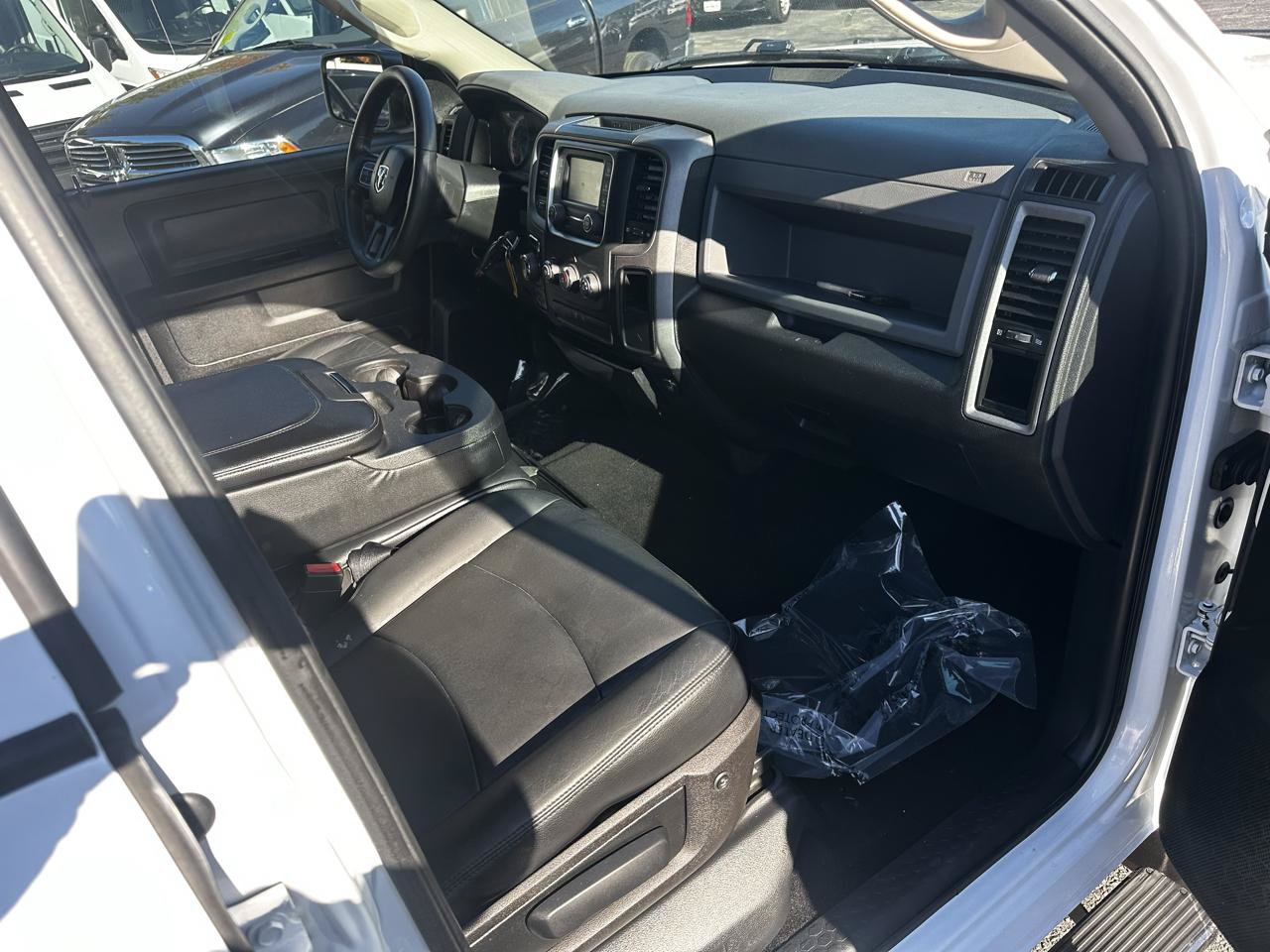 Used 2017 RAM 1500 Express AWD/4WD image 12