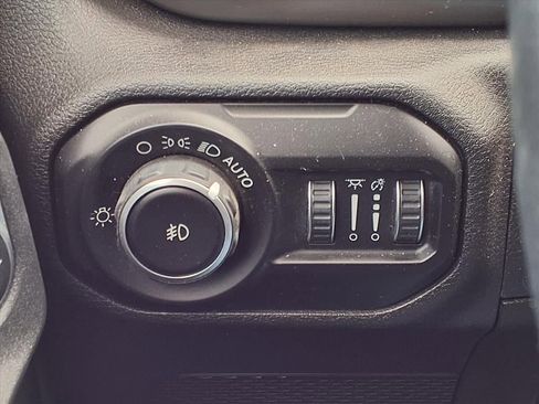 Used 2019 Jeep Wrangler Unlimited Sport S image 17