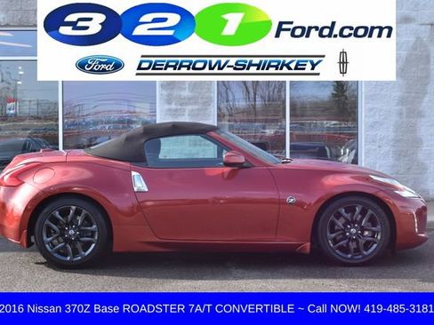 Used 2016 Nissan 370Z Roadster RWD image 3
