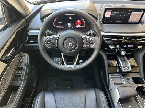Used 2024 Acura MDX w/ Technology Package FWD image 18