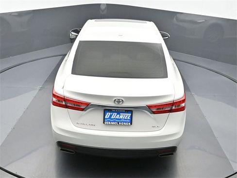 Used 2014 Toyota Avalon image 16