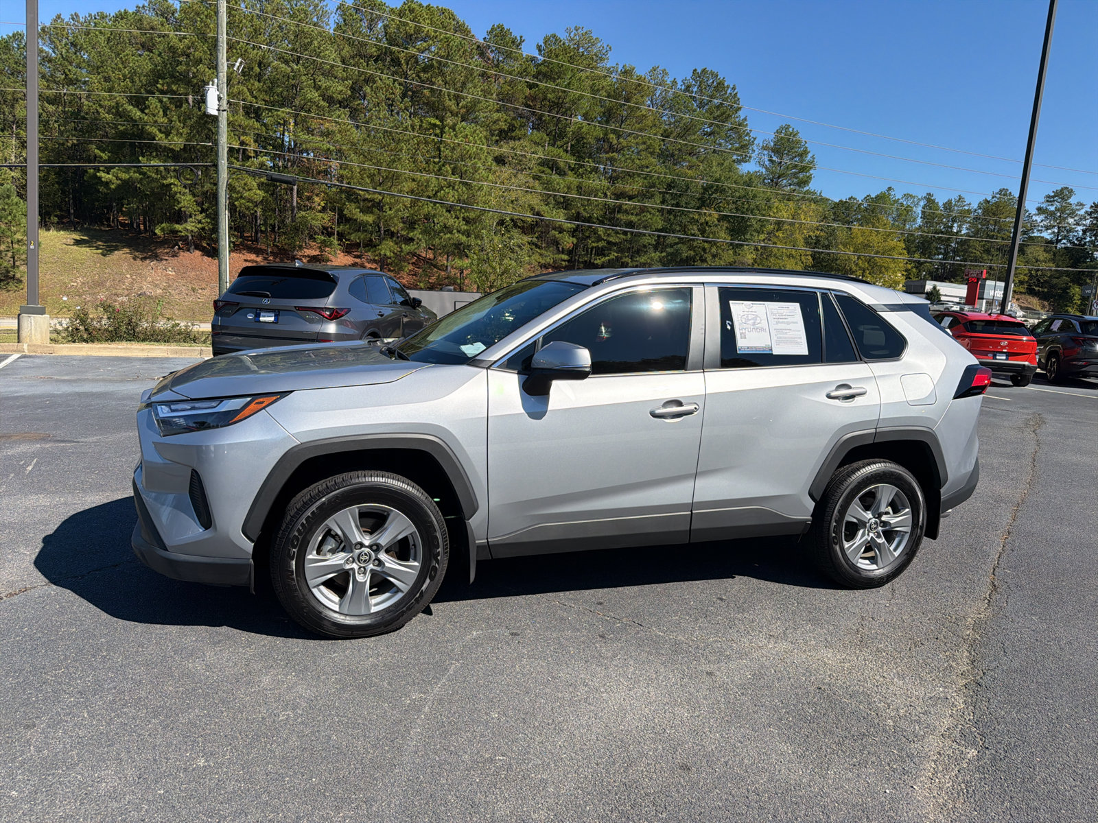 Used 2025 Toyota RAV4 XLE FWD image 3