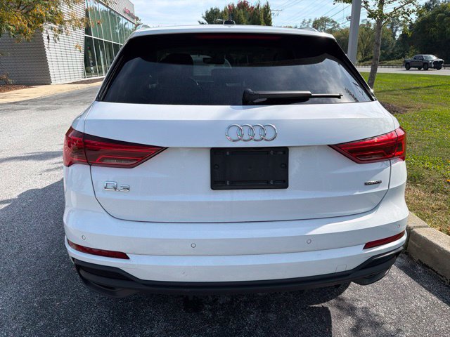 Used 2024 Audi Q3 2.0T Premium AWD/4WD image 7