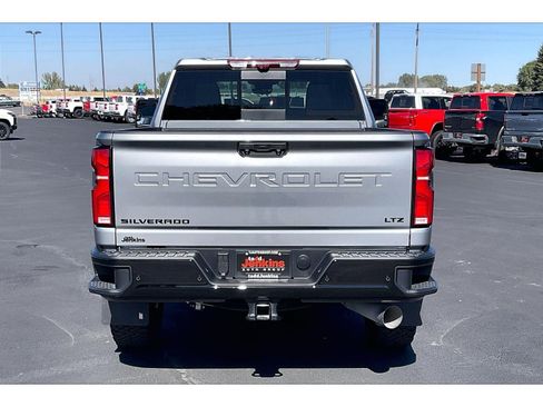 Used 2025 Chevrolet Silverado 3500 LTZ w/ Trail Boss Package AWD/4WD image 4