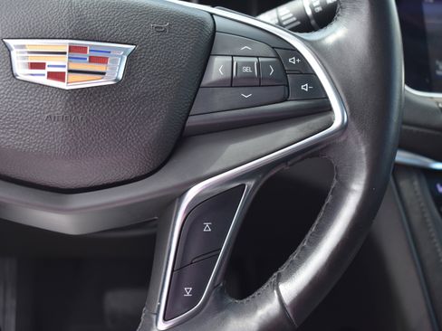 Used 2017 Cadillac XT5 Luxury image 10
