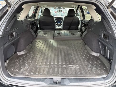 Used 2020 Subaru Outback Limited image 31