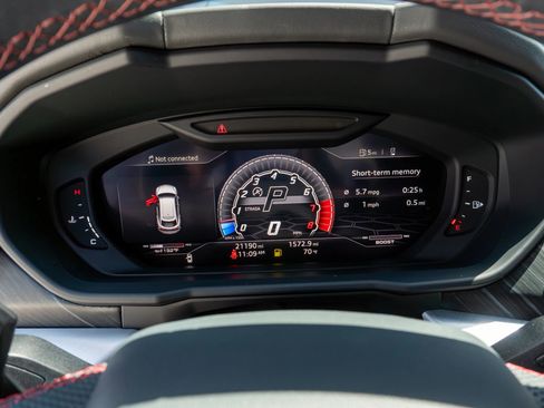 Used 2020 Lamborghini Urus AWD/4WD image 70