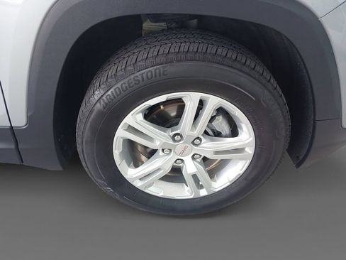 Used 2024 GMC Terrain SLE AWD/4WD image 15