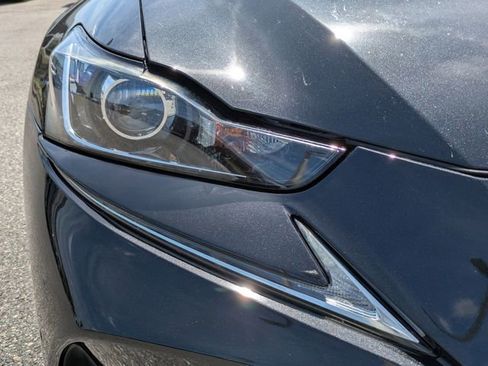 Used 2019 Lexus IS 300 w/ Premium Package RWD image 10