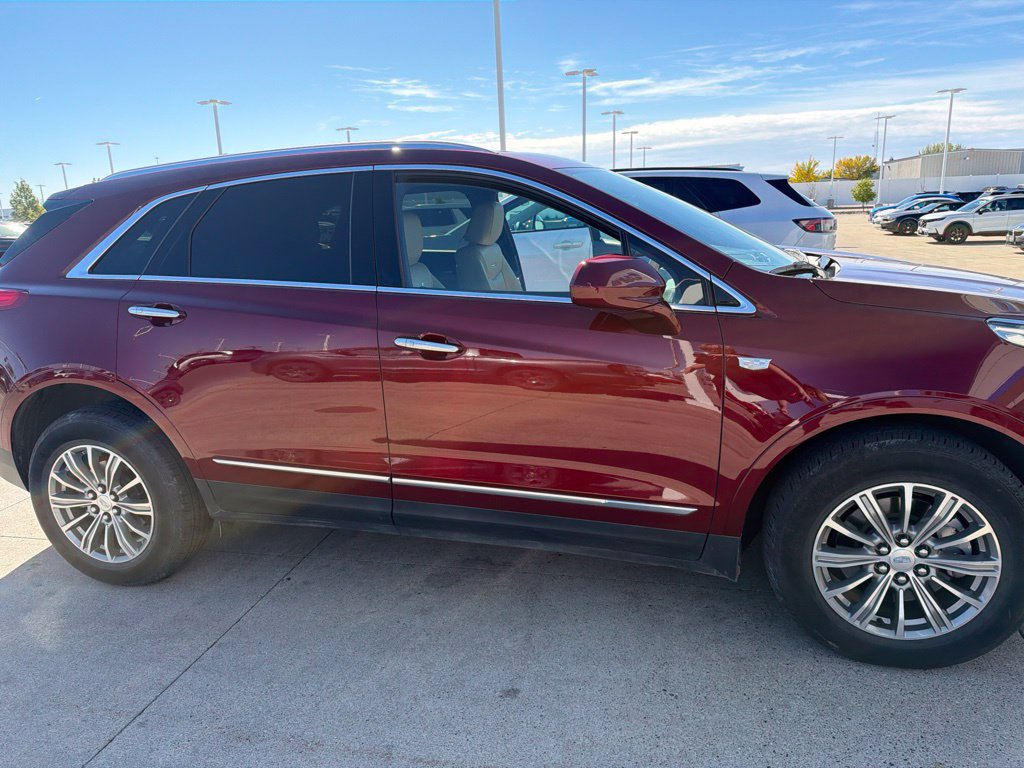 Used 2018 Cadillac XT5 Luxury w/ Driver Awareness Package AWD/4WD image 2
