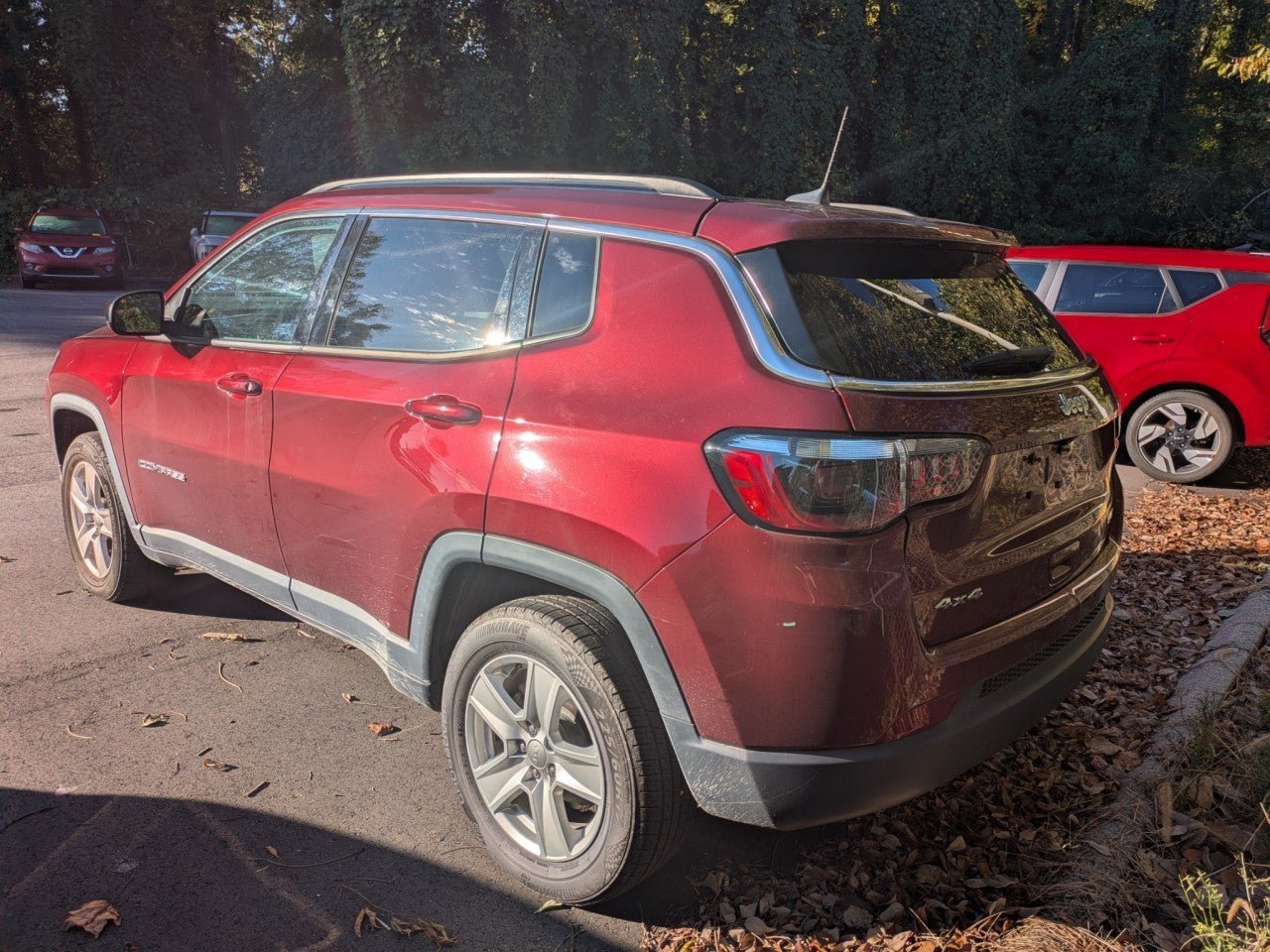 Used 2022 Jeep Compass Latitude AWD/4WD image 3