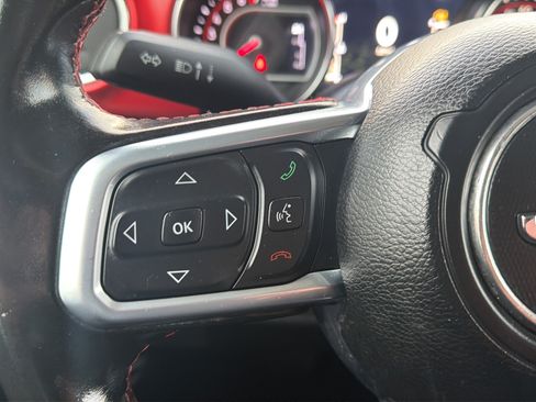 Used 2020 Jeep Gladiator Rubicon AWD/4WD image 18