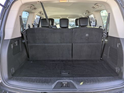 Used 2021 Nissan Armada SV image 32