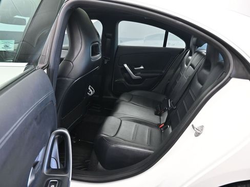 Used 2020 Mercedes-Benz CLA 250 4MATIC image 36