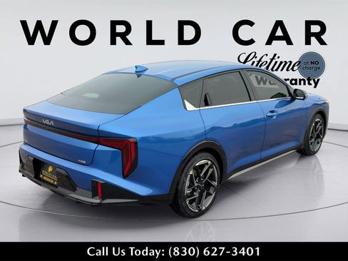 New 2025 Kia K4 GT-Line image 3