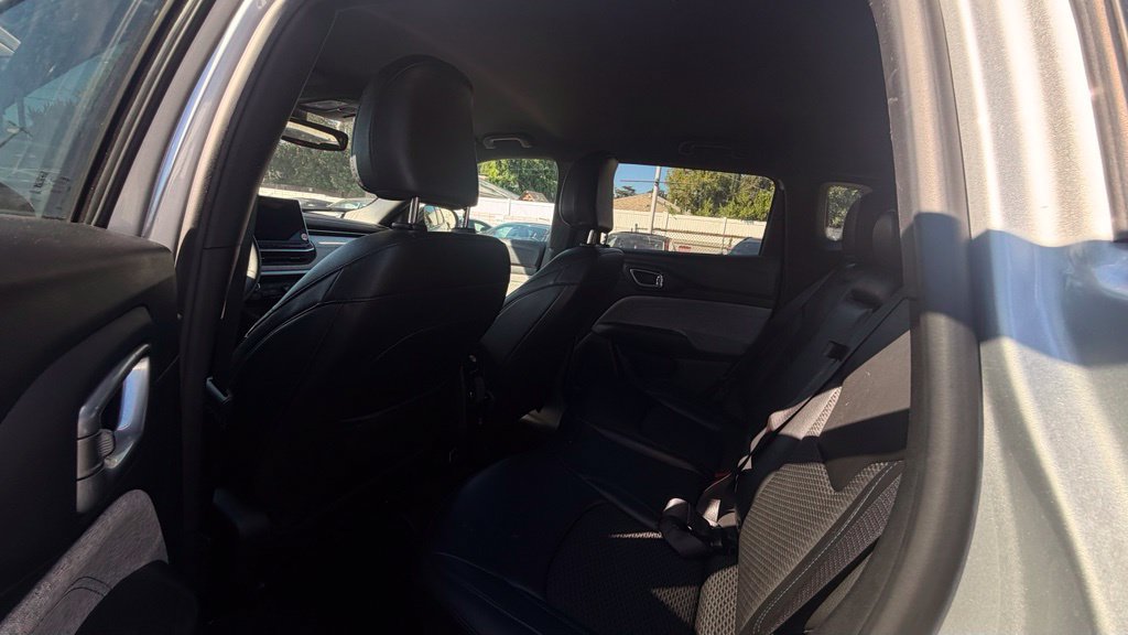 Certified 2024 Jeep Compass Latitude AWD/4WD image 6