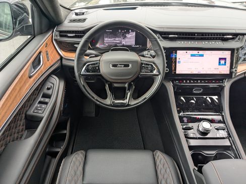 New 2026 Jeep Grand Cherokee L Summit AWD/4WD image 15
