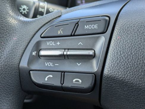 Used 2021 Hyundai Kona SE image 20