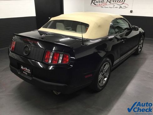 Used 2012 Ford Mustang Premium image 22