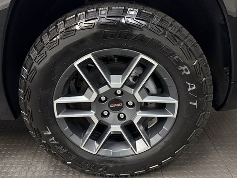 New 2026 GMC Terrain AT4 w/ Convenience Package III image 13