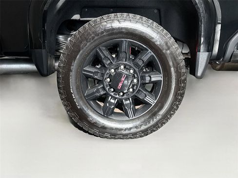 Used 2025 GMC Sierra 2500 AT4 w/ AT4 Premium Plus Package AWD/4WD image 37