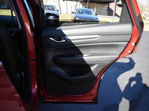 New 2025 MAZDA CX-5 AWD 2.5 S w/ Preferred Package image 31