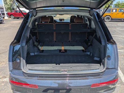 Used 2018 Audi Q7 3.0T Prestige AWD/4WD image 6