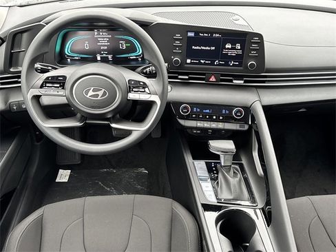 New 2026 Hyundai Elantra Blue image 22