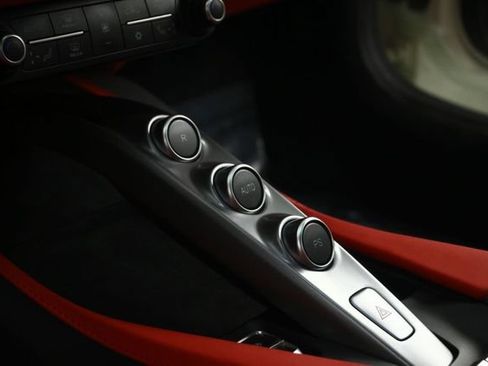 Used 2020 Ferrari Portofino RWD image 48
