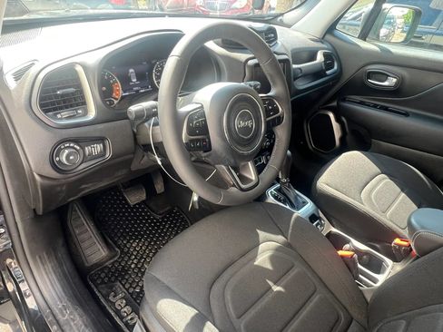 Used 2022 Jeep Renegade Latitude AWD/4WD image 15