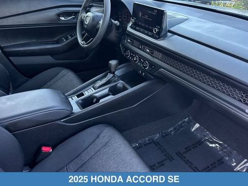 Certified 2025 Honda Accord SE image 18