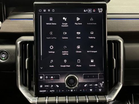 Used 2024 GMC Acadia Denali image 9